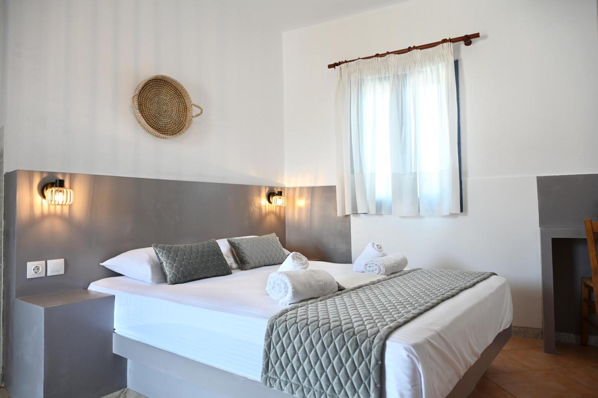 Oneiro Rooms Kythnos Kanala Екстер'єр фото